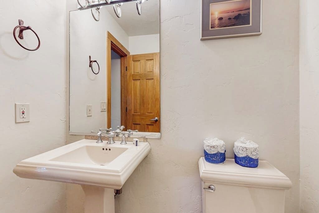 Photo of Bathroom in Highland Meadows