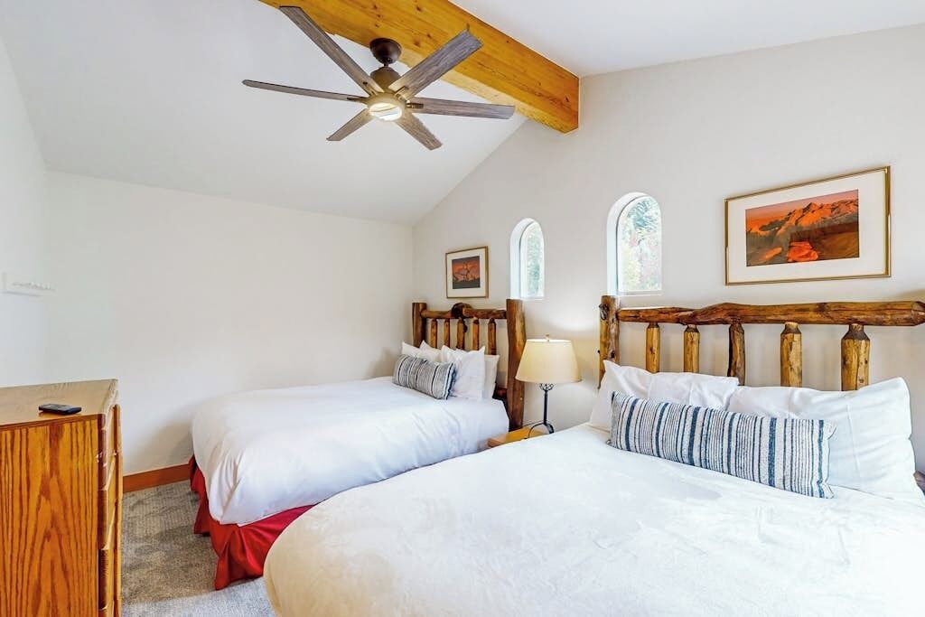 Photo of Bedroom in Highland Meadows