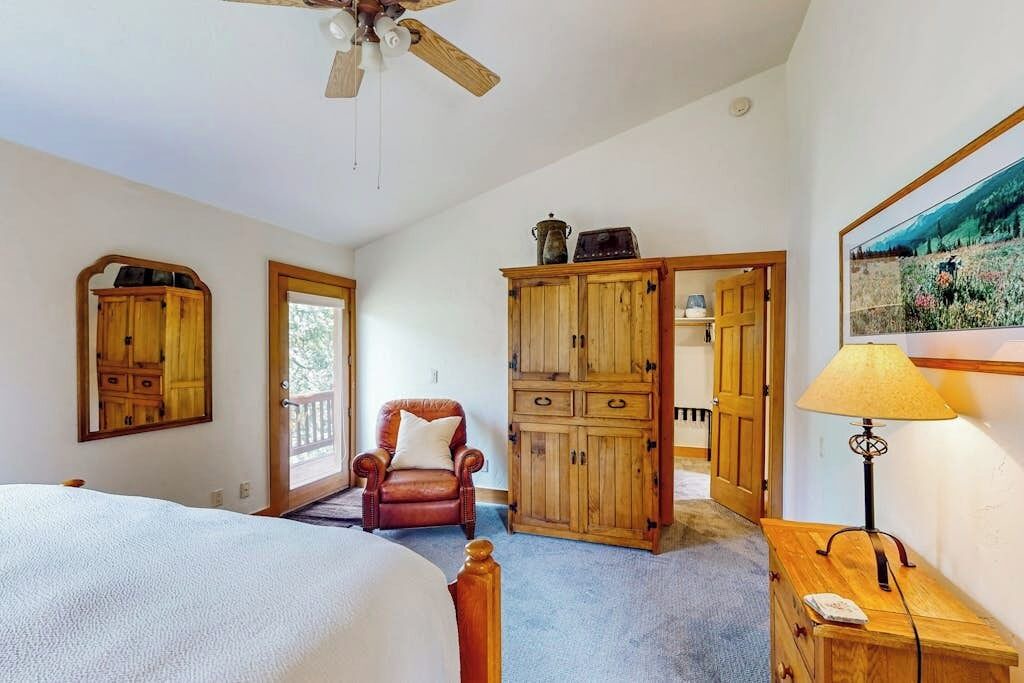 Photo of Bedroom in Highland Meadows
