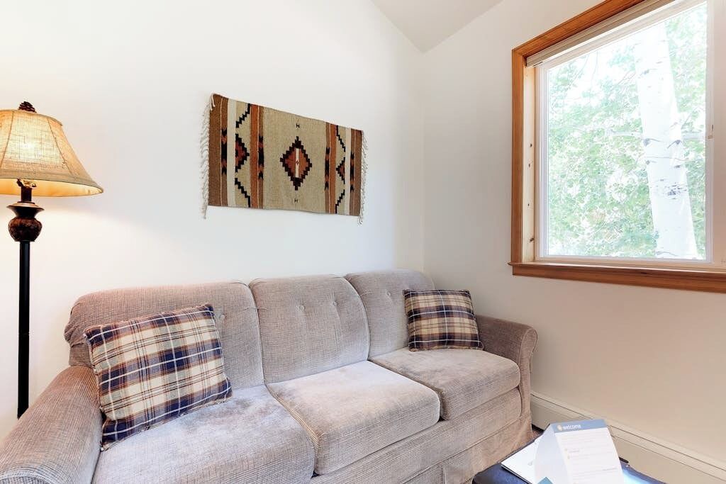 Photo of Livingroom in Carbondale