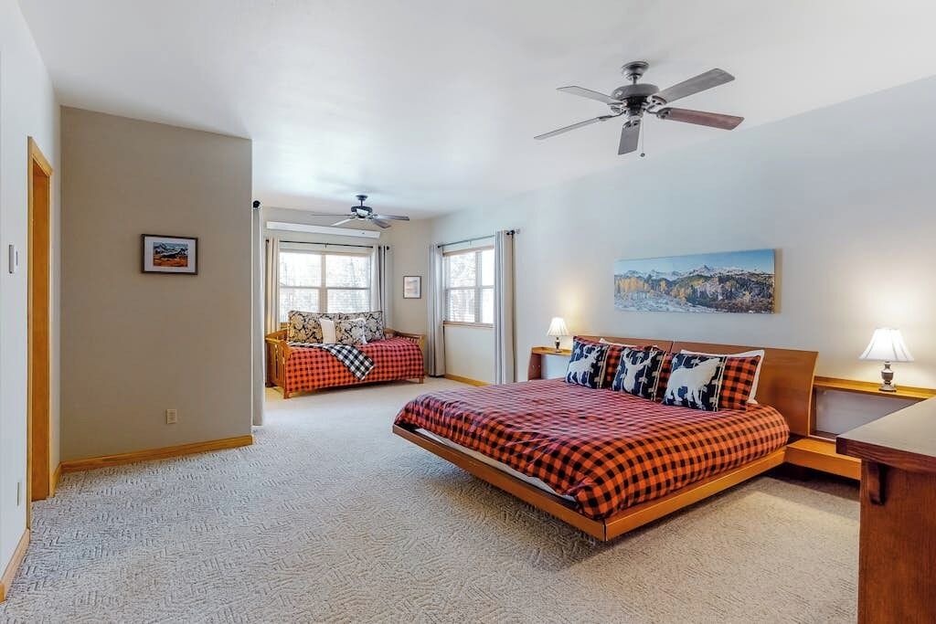 Photo of Bedroom in South Fork
