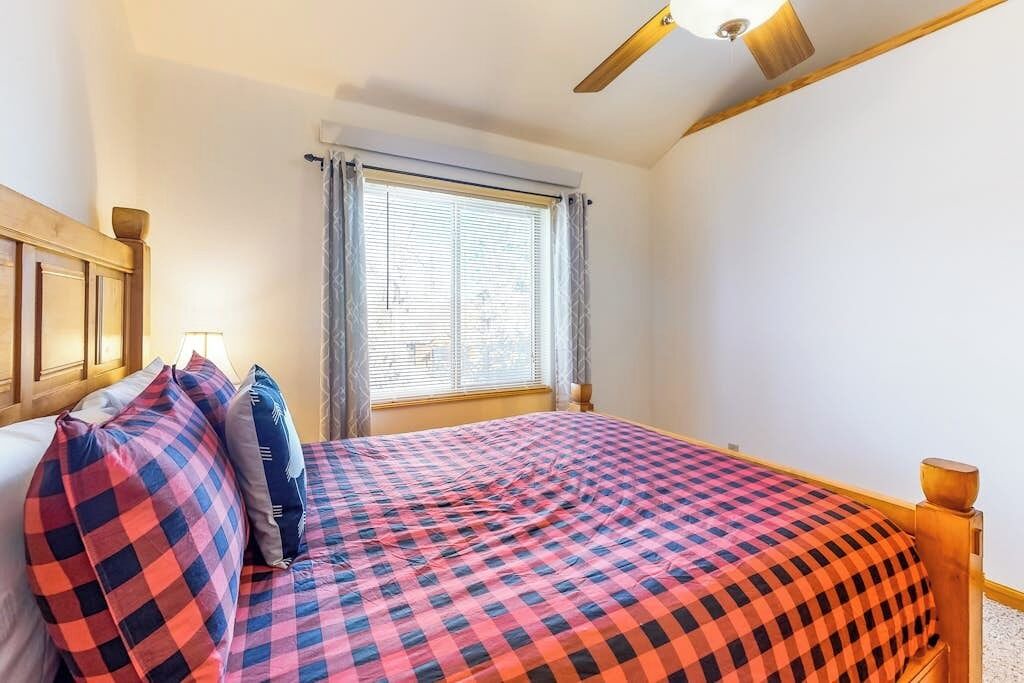 Photo of Bedroom in South Fork