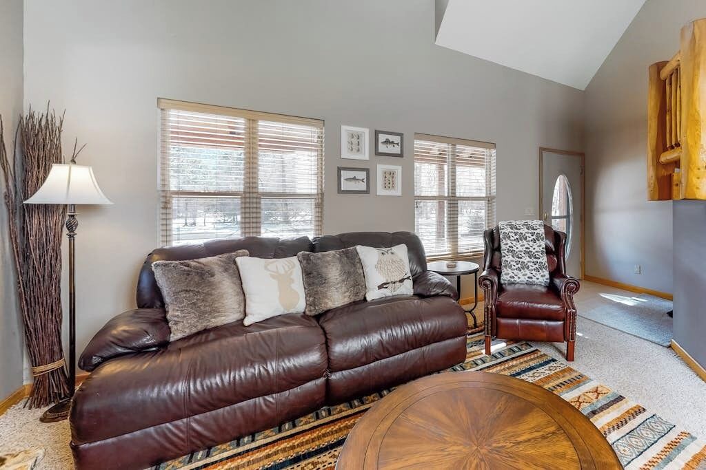 Photo of Livingroom in South Fork