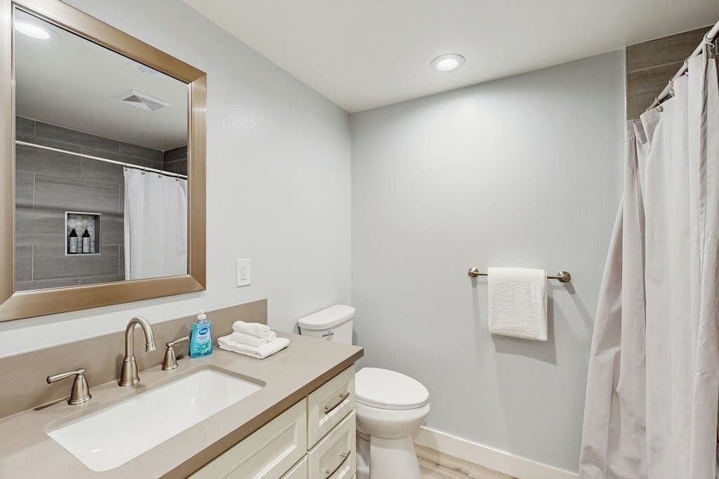 Photo of Bathroom in Port Hueneme