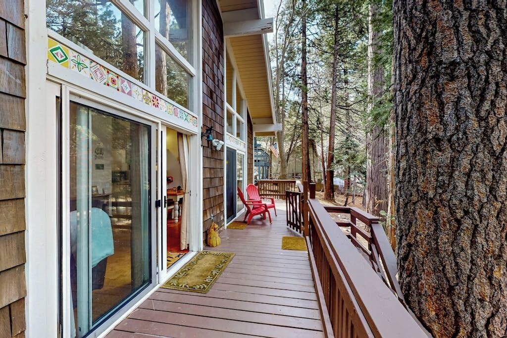 Photo of Patio Balcony in Twin Peaks