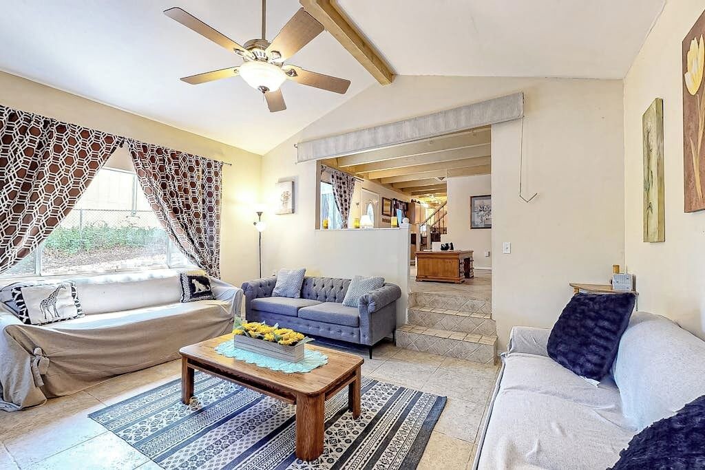 Photo of Livingroom in Crestline