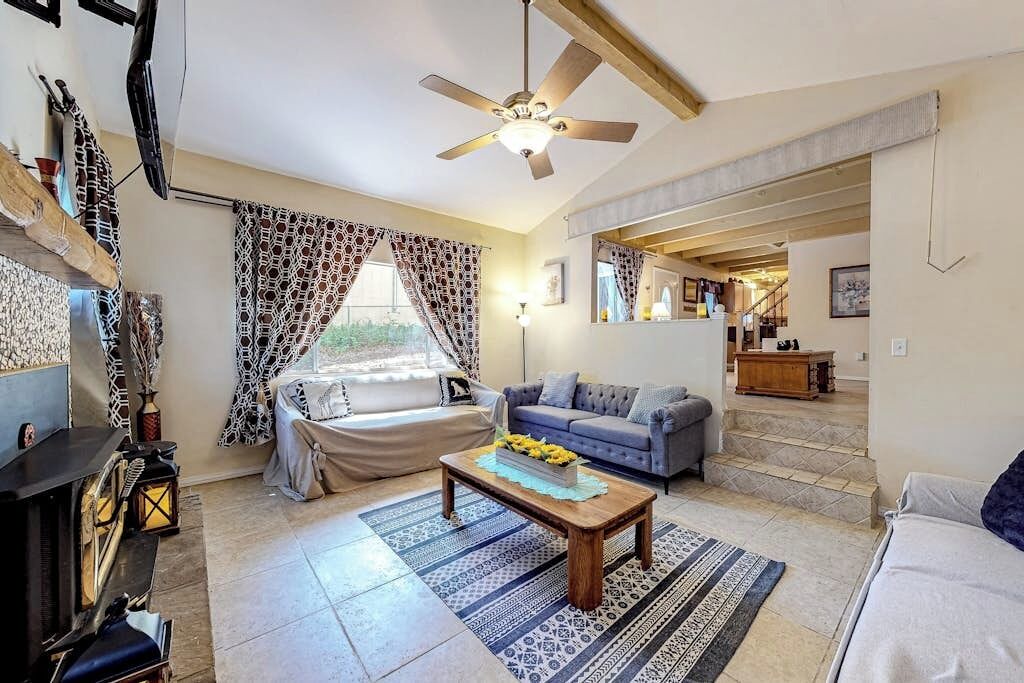 Photo of Livingroom in Crestline