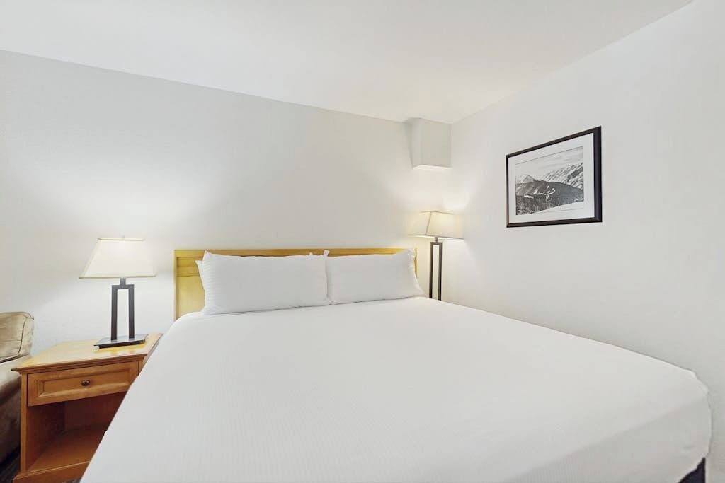 Photo of Bedroom in West End