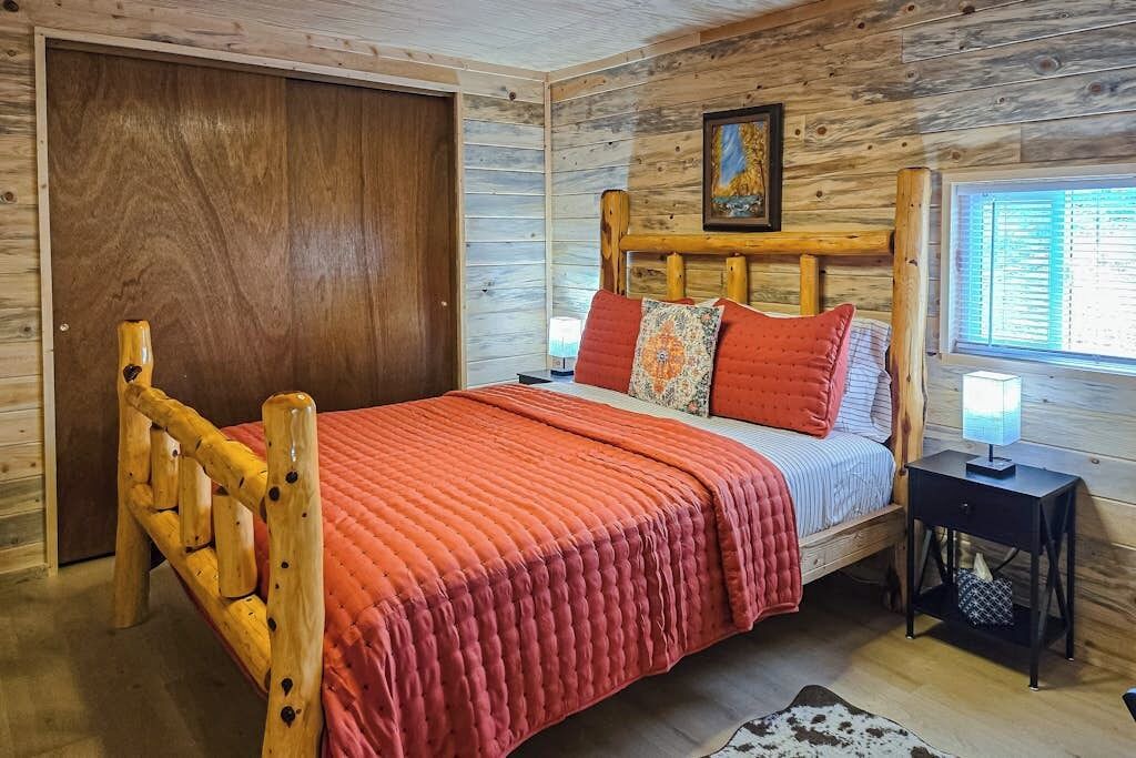 Photo of Bedroom in Alpine Village