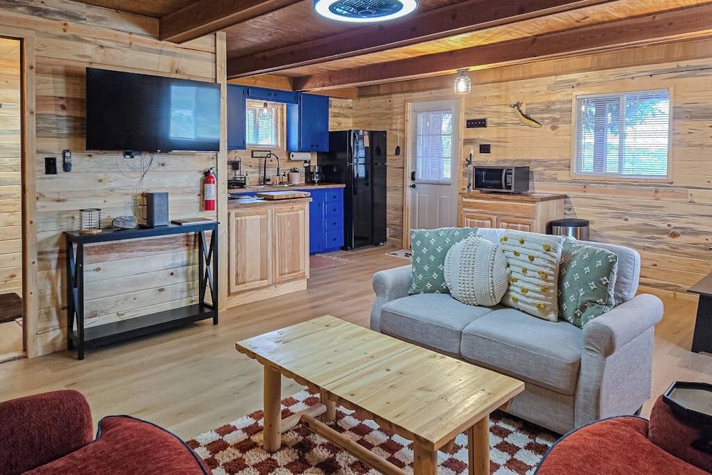 Photo of Livingroom in Alpine Village