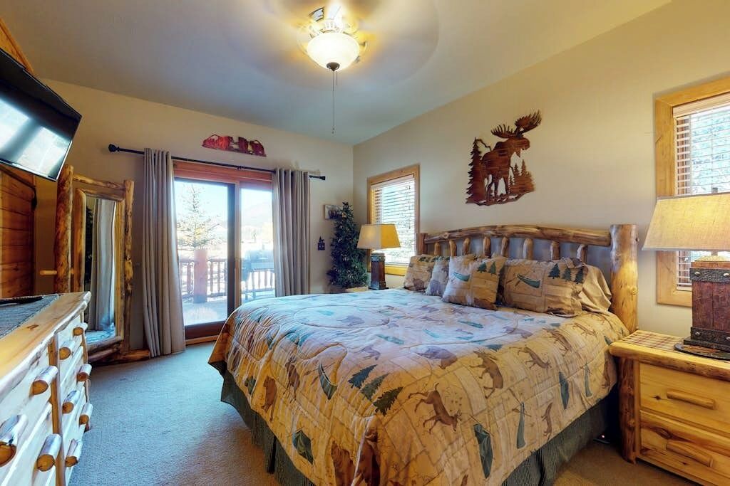 Photo of Bedroom in South Fork
