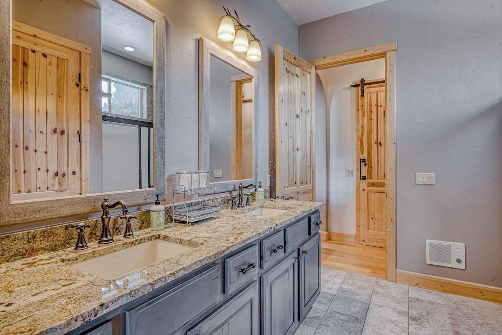 Photo of Bathroom in South Fork
