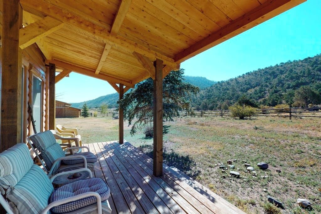 Photo of Patio Balcony in South Fork
