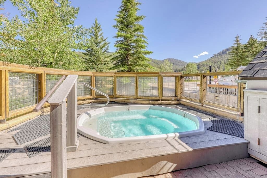 Photo of Outdoor in River Run