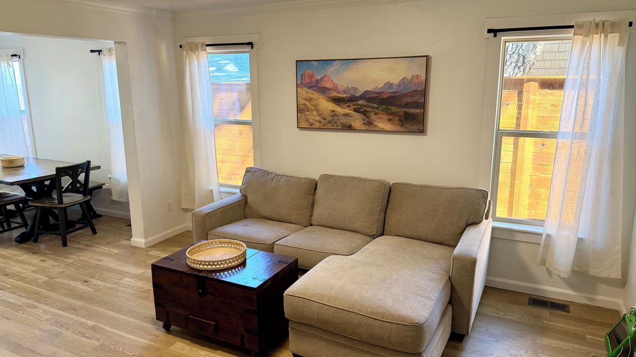 Photo of Livingroom in Castle Rock