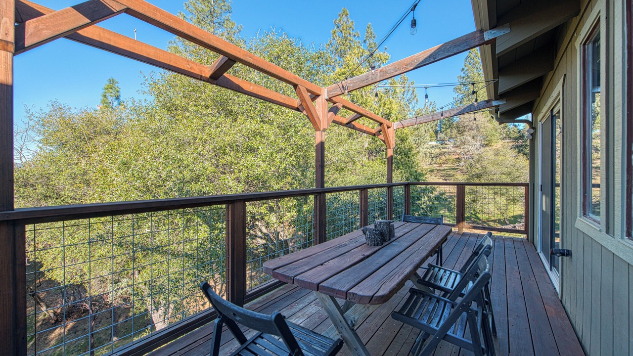 Photo of Outdoor in Midpines