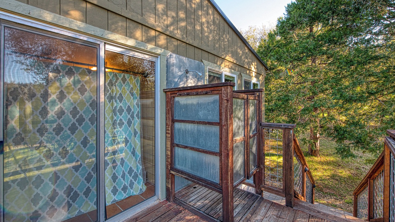 Photo of Outdoor in Midpines
