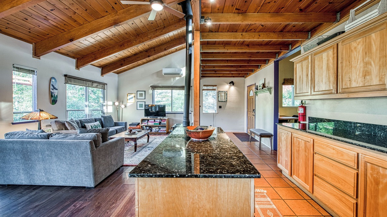 Photo of Livingroom in Midpines