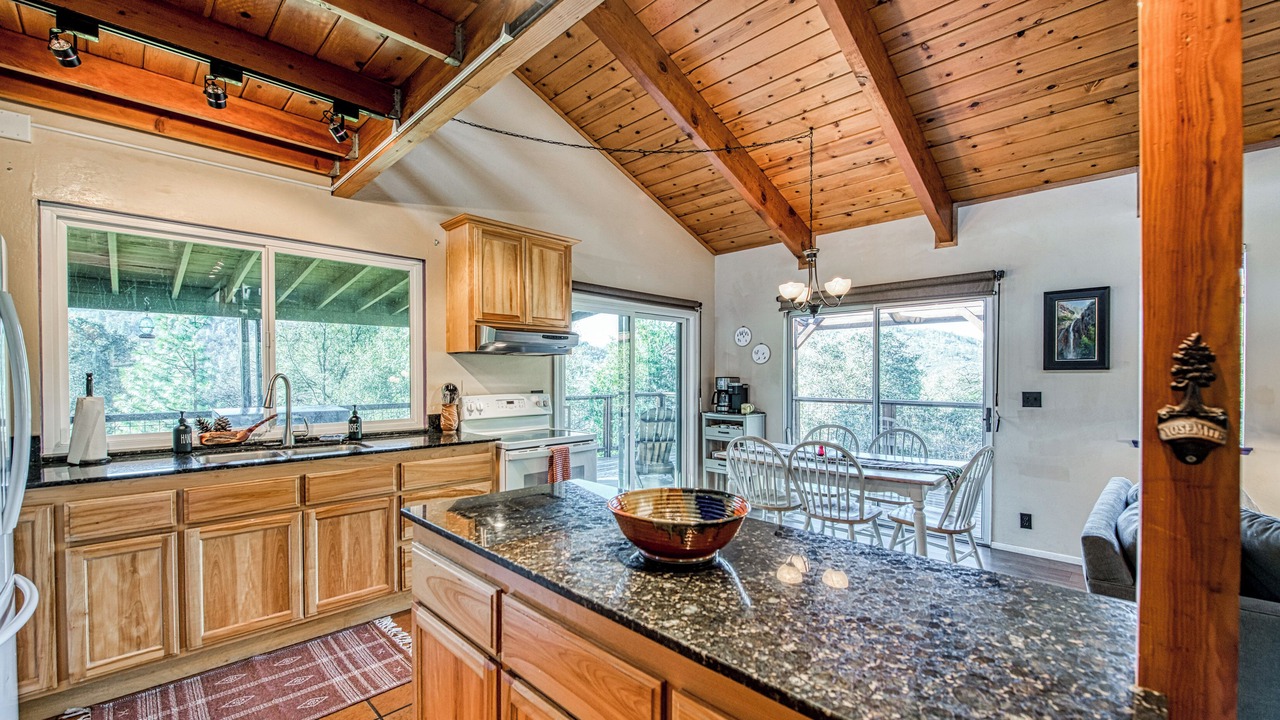 Photo of Kitchen in Midpines