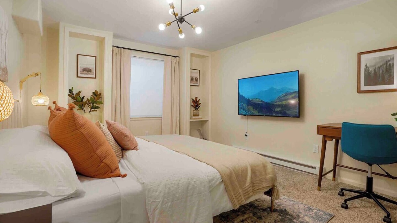 Photo of Bedroom in East Quincy Highlands