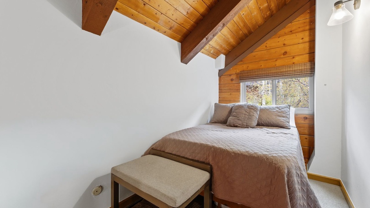 Photo of Bedroom in Intermountain
