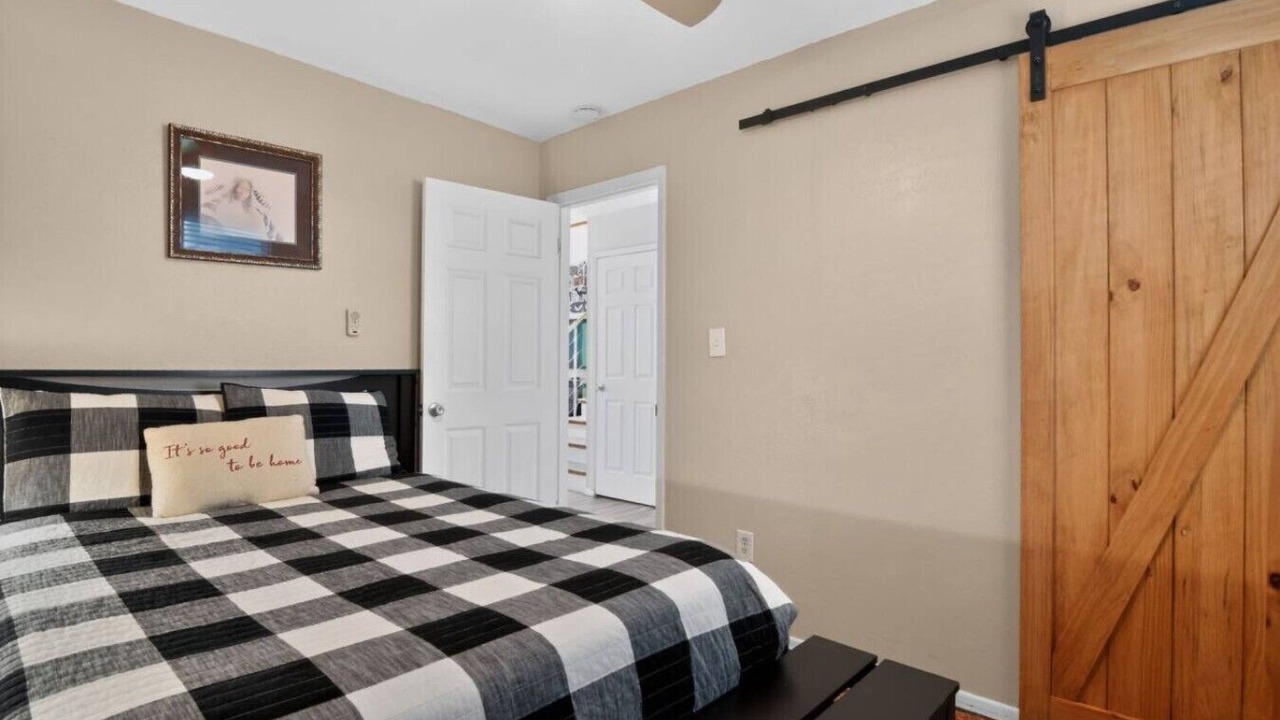 Photo of Bedroom in Georgetown