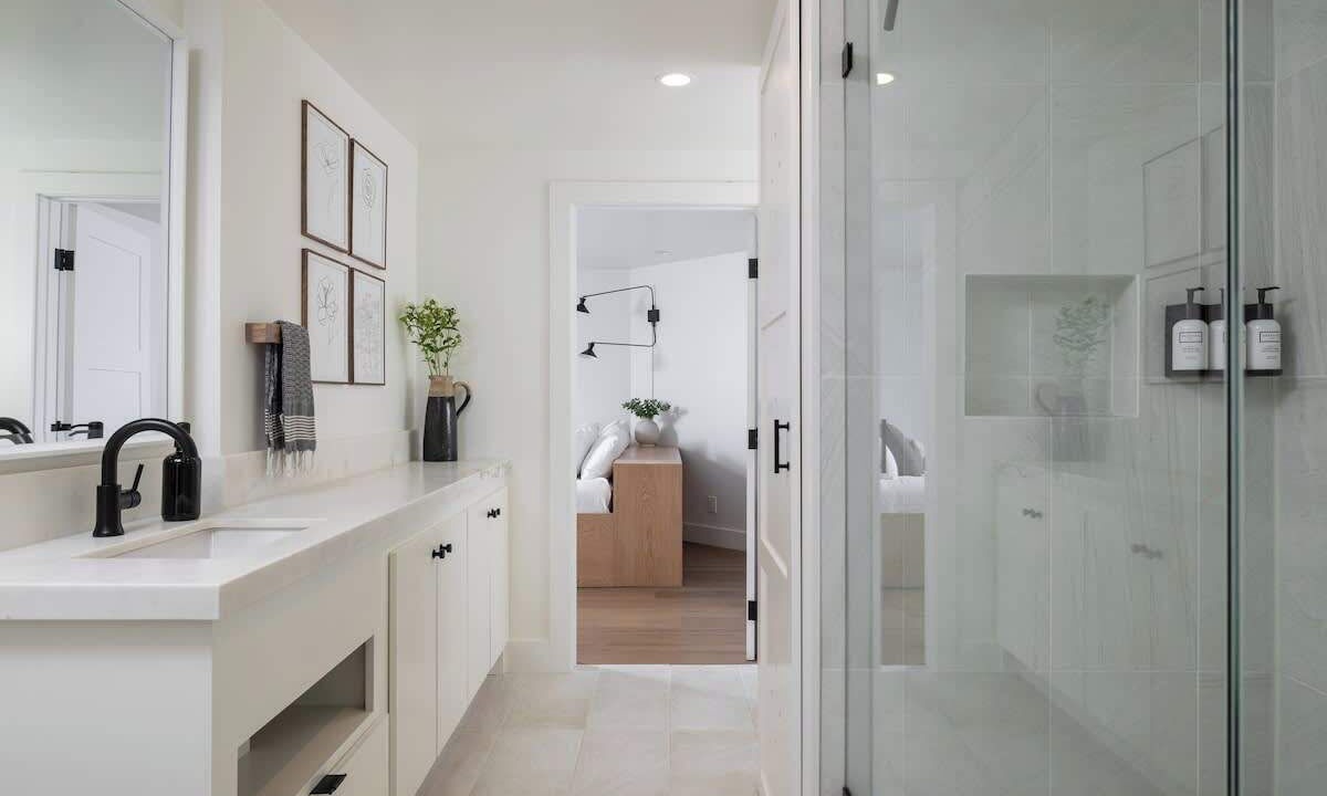 Photo of Bathroom in Cedar Glen