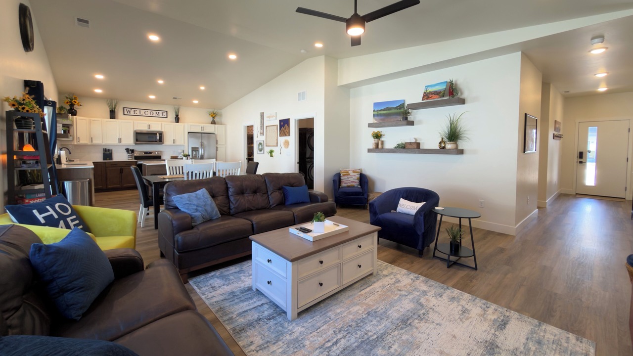 Photo of Livingroom in Fruita
