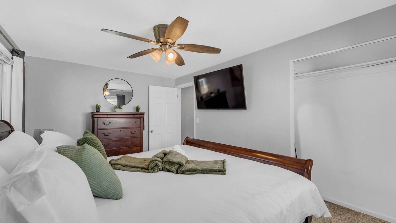 Photo of Bedroom in Lorain