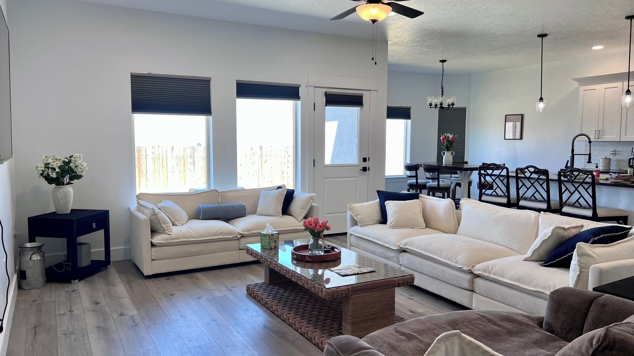 Photo of Livingroom in Winnemucca