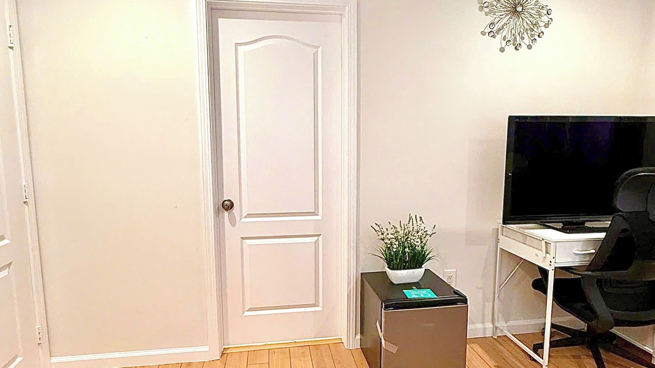 Photo of Bedroom in Monterey Park