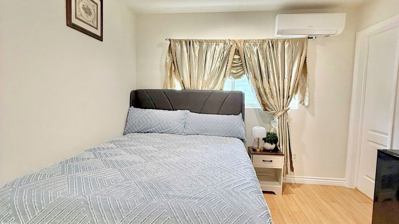 Photo of Bedroom in Monterey Park