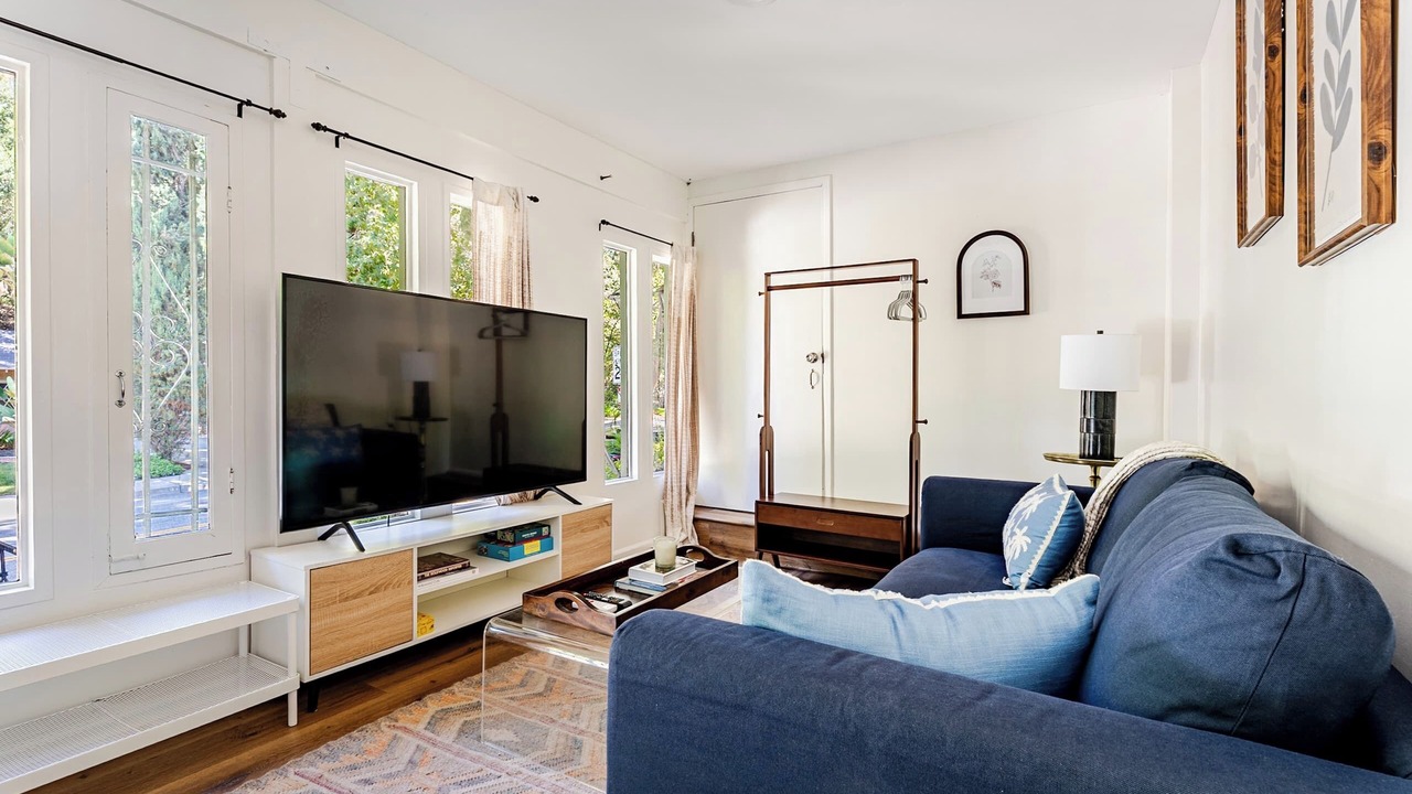 Photo of Livingroom in Chevy Chase