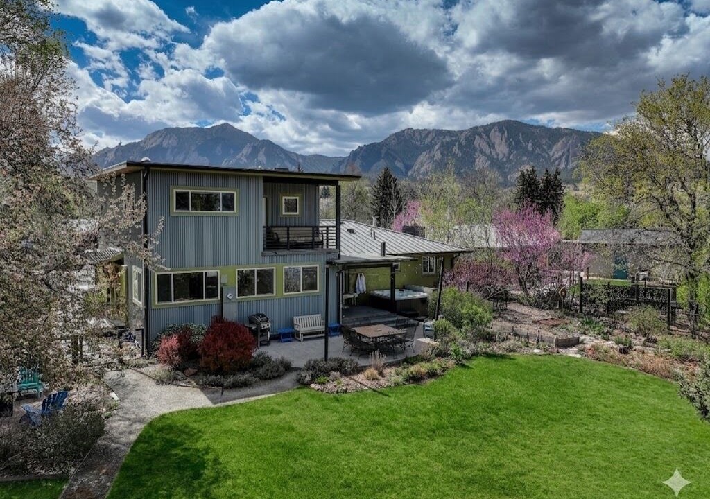 Photo of Outdoor in Martin Acres