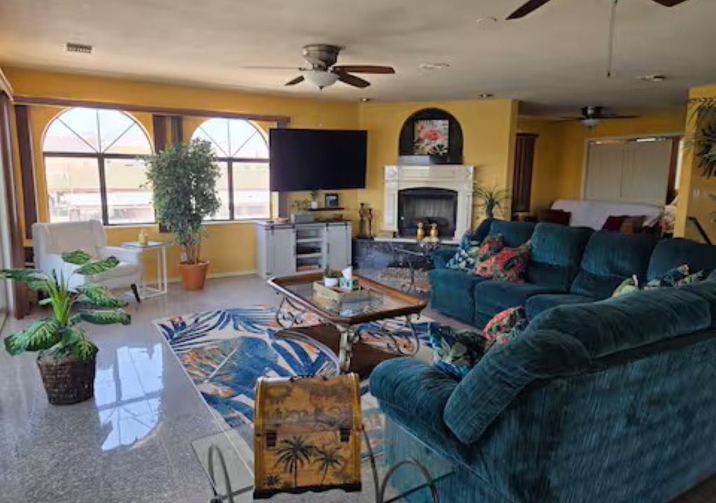 Photo of Livingroom in Bullhead City