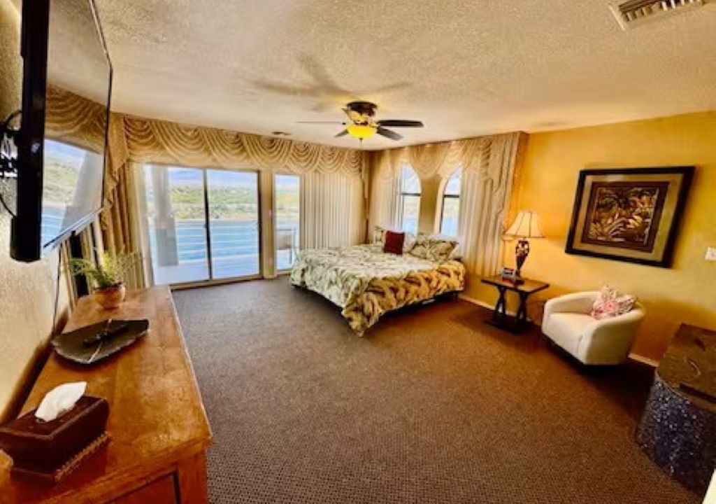 Photo of Bedroom in Bullhead City