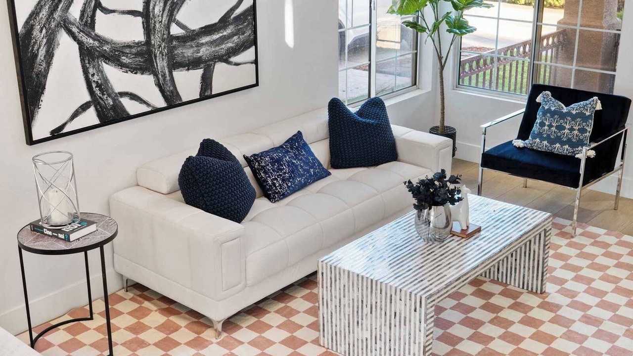 Photo of Livingroom in Foothill Ranch