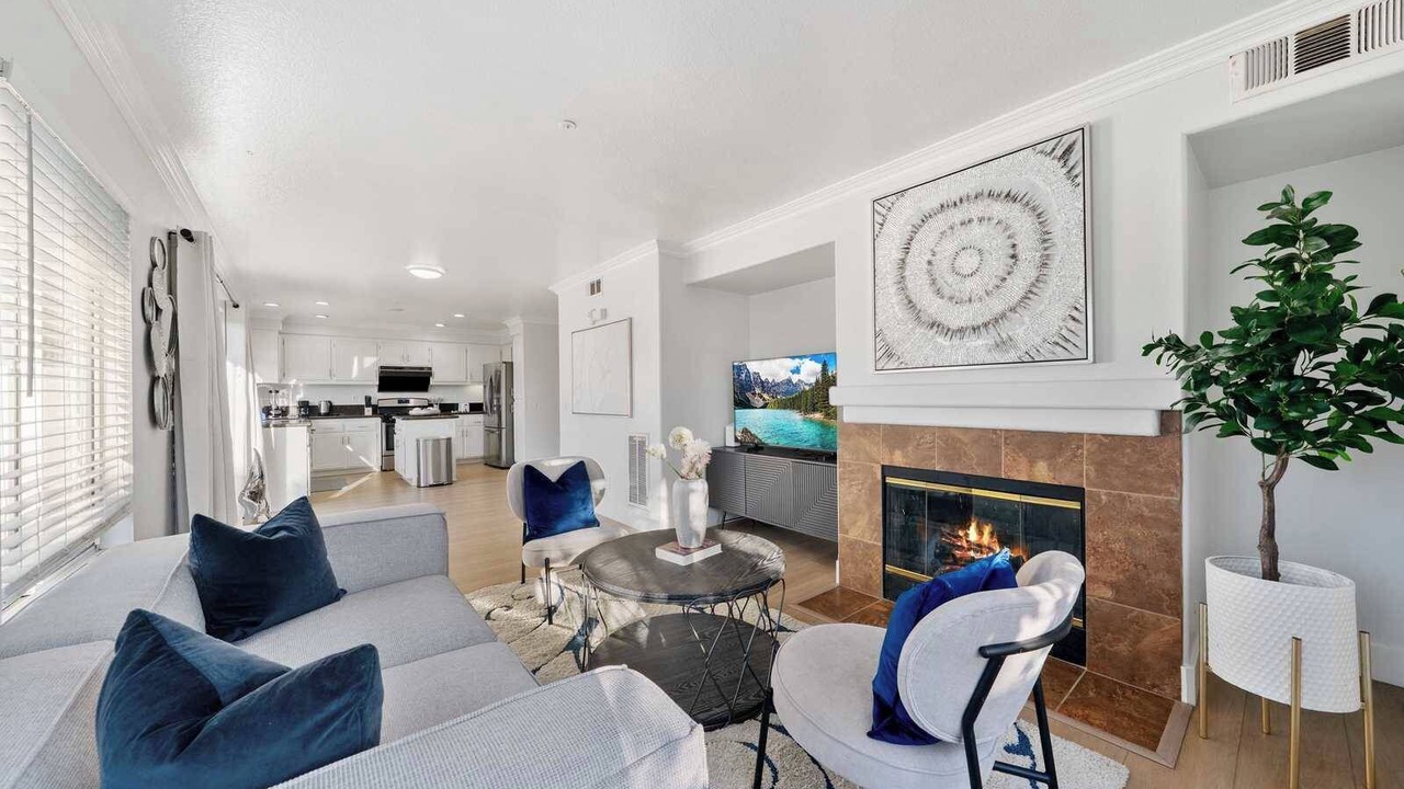 Photo of Livingroom in Foothill Ranch