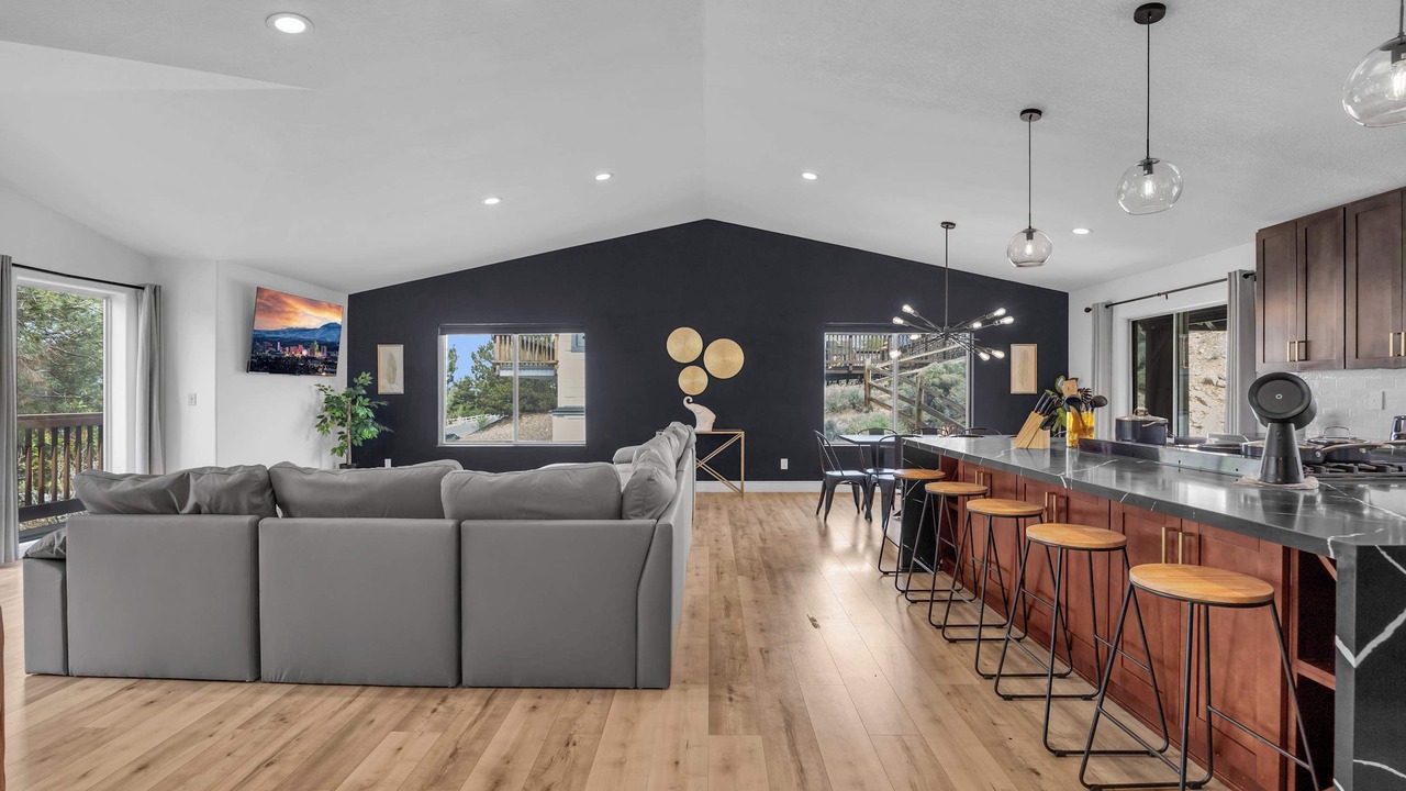 Photo of Livingroom in Virginia Foothills