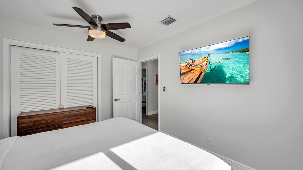 Photo of Bedroom in Imperial Point