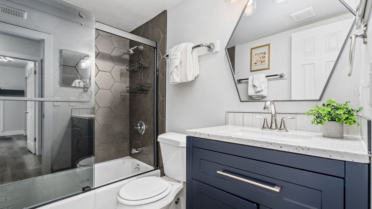 Photo of Bathroom in University Park