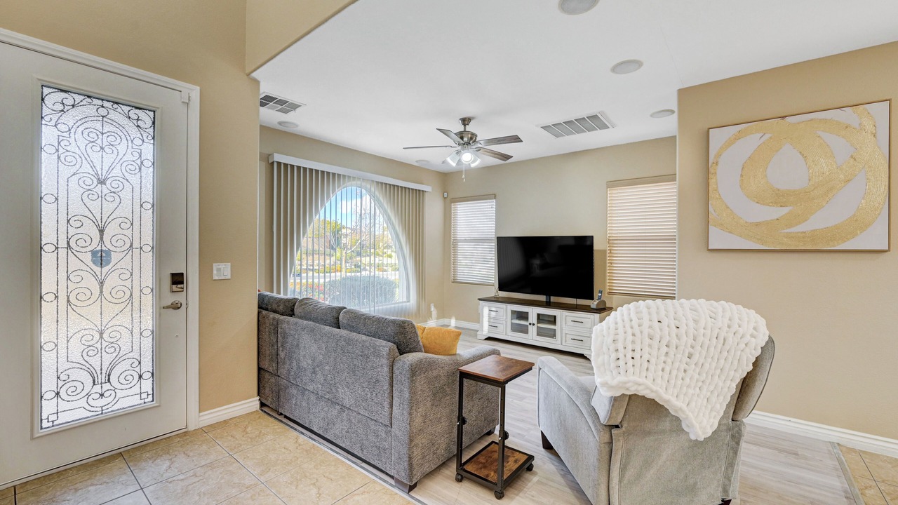 Photo of Livingroom in Summerlin West