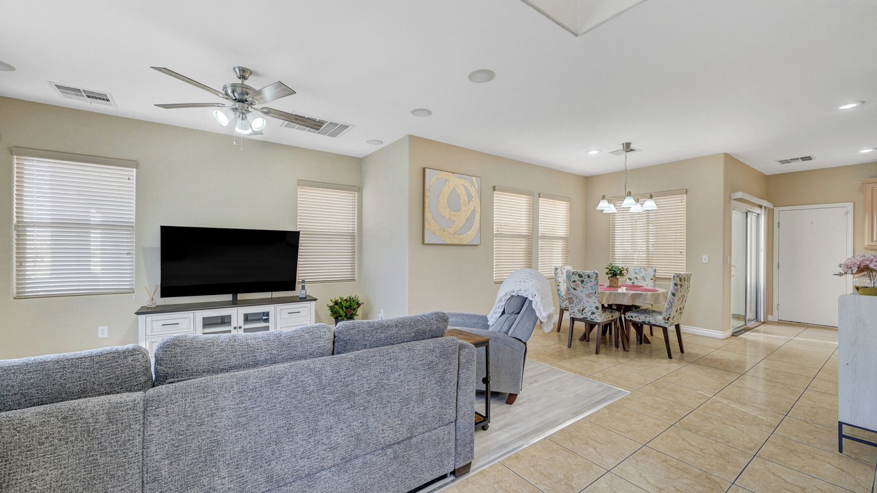 Photo of Livingroom in Summerlin West