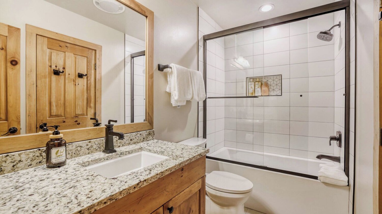 Photo of Bathroom in Warrior's Mark West