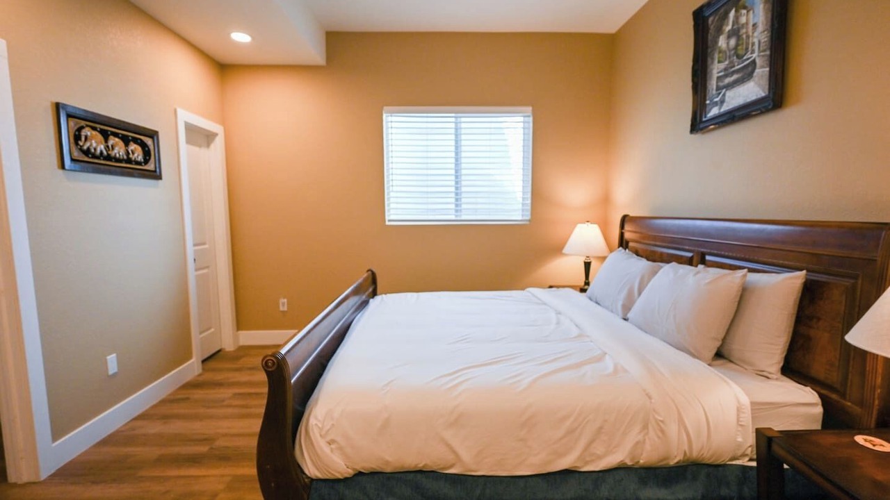 Photo of Bedroom in Tallyn's Reach