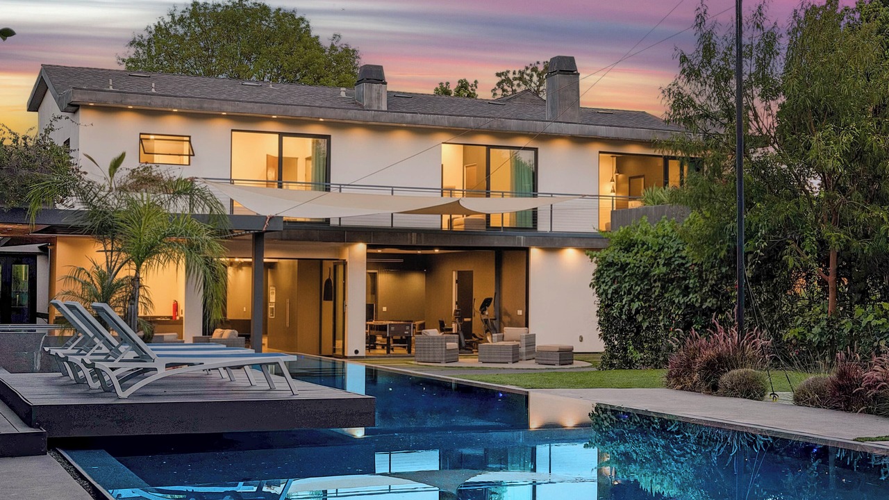 Photo of Outdoor in Encino