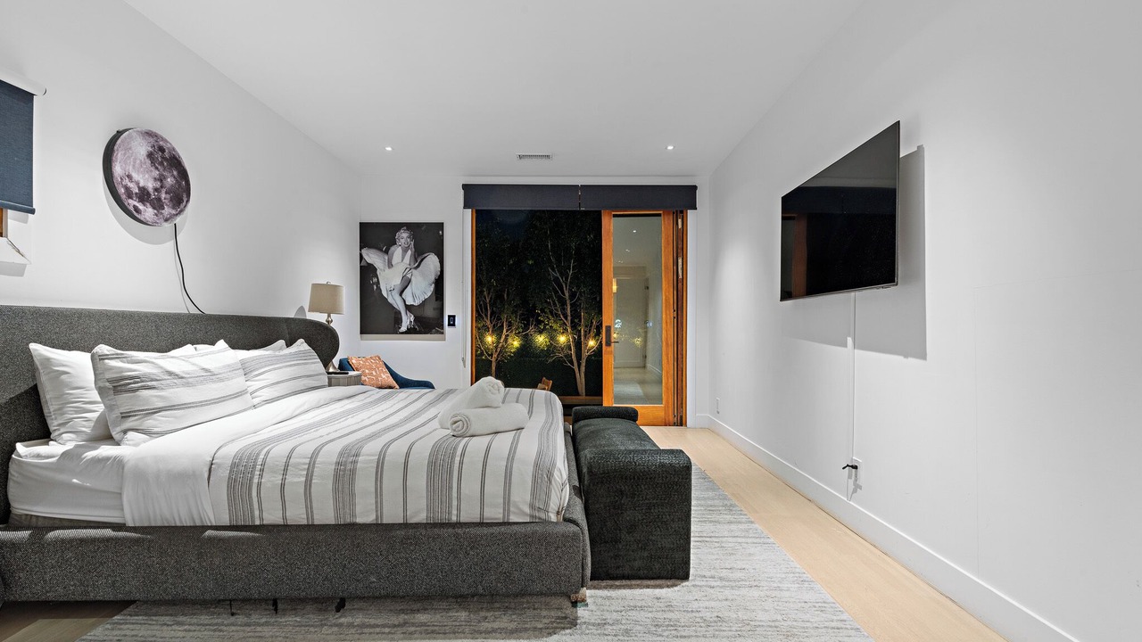 Photo of Bedroom in Beverly Grove