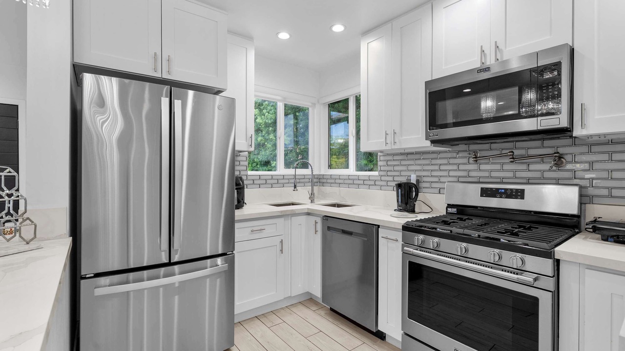 Photo of Kitchen in Pico - Robertson