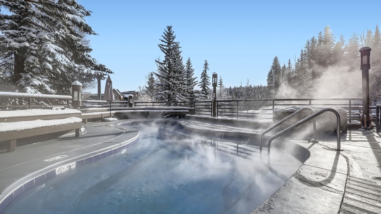 Photo of Outdoor in Peak 9