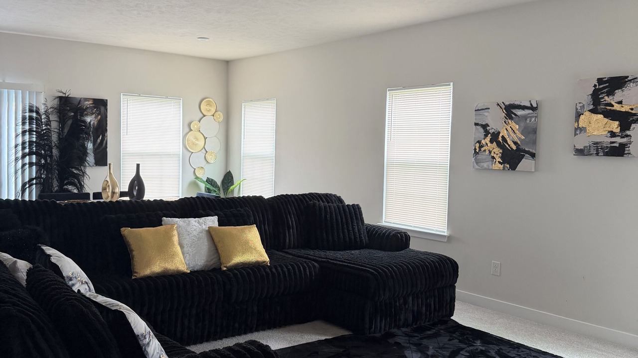 Photo of Livingroom in Canal Fulton